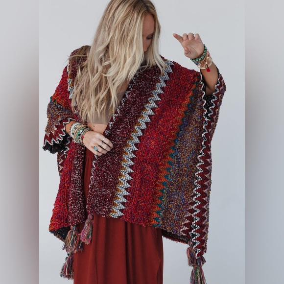 Colorful Crochet Patterned Ruana in Maroon - Picture 11 of 15